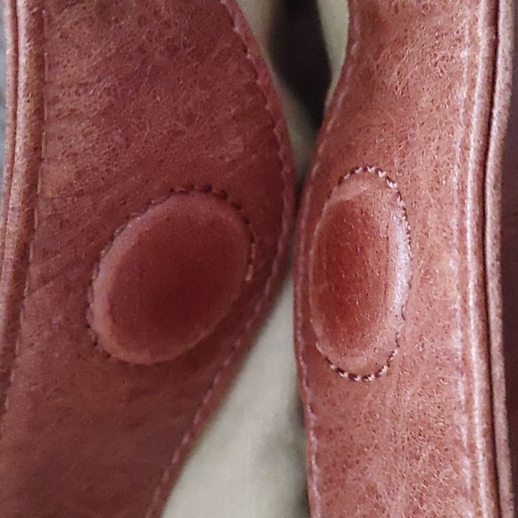 ✨Elliott Lucca Chestnut Genuine Leather Large Shoulder Bag✨ - Picture 10 of 16